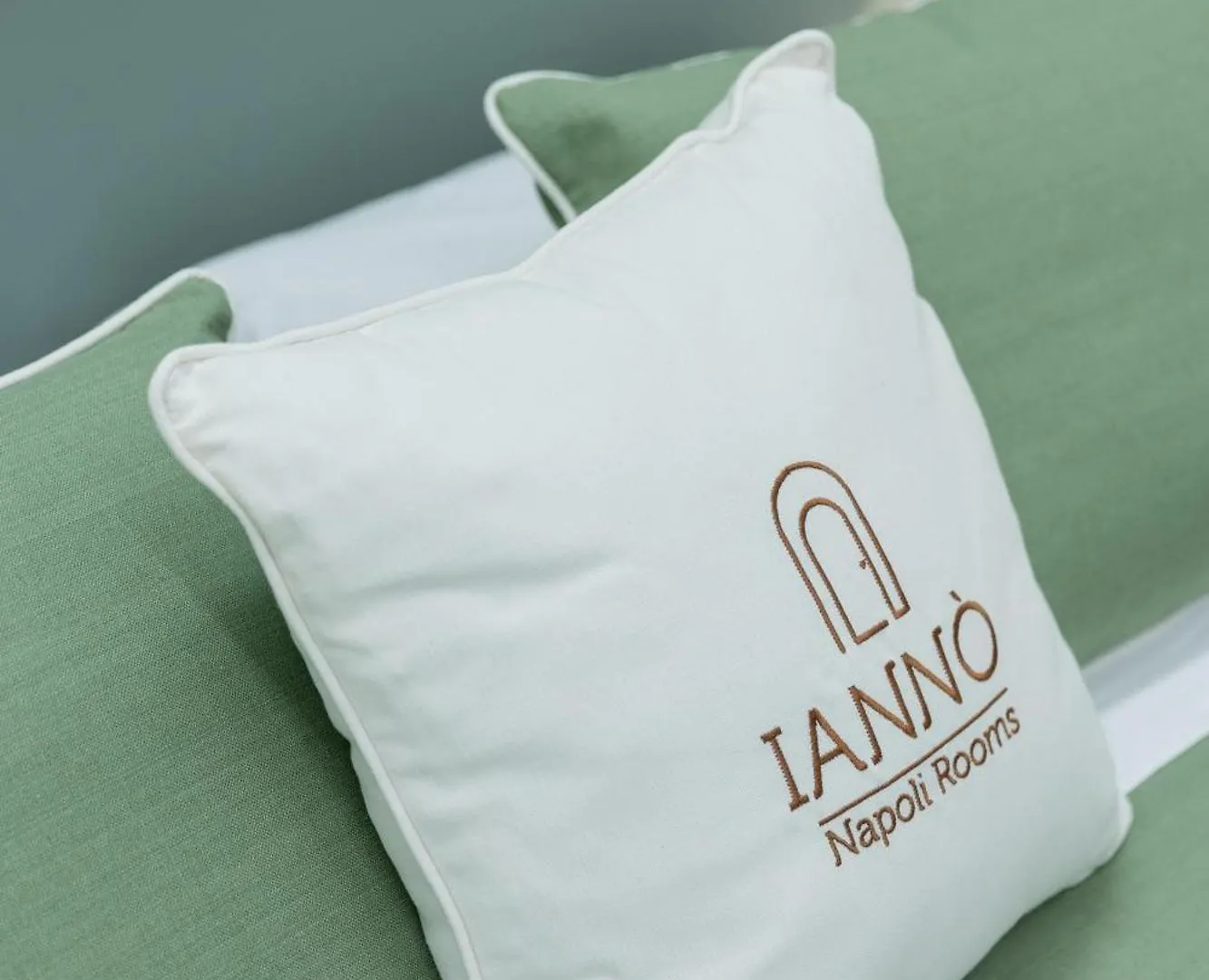 Ianno Napoli Rooms 0*, Naples Italy